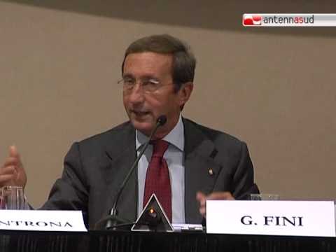 TG 06.10.12 Gianfranco Fini incontra i giovani imprenditori di Bari e Bat
