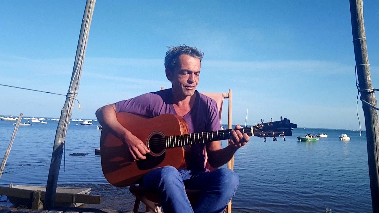 Au Cap-Ferret, Marc Delmas dévoile ses nouvelles chansons 3/7