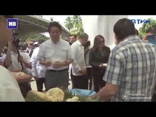 Japan PM Abe gets a taste of Duterte's 'durian' diplomacy