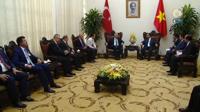 Hanoi- Hd)- Başbakan Yıldırım, Vietnam Başbakanı ile Görüştü