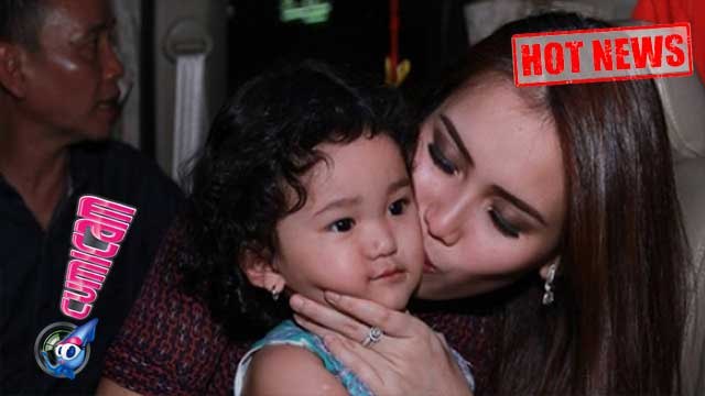 Hot News! Takut Diserang, Ayu Larang Keras Bilqis Punya Akun Sosmed - Cumicam 23 Agustus 2017