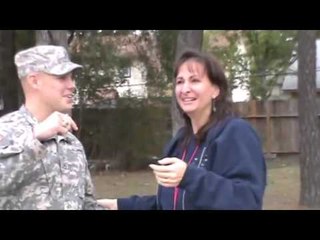 Soldier Son Comes Home And Surprises His Mom