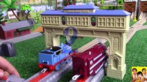THOMAS AND FRIENDS THE GREAT RACE #44 | TRACKMASTER CONNOR Streamlined Engine KIDS PLAY TO