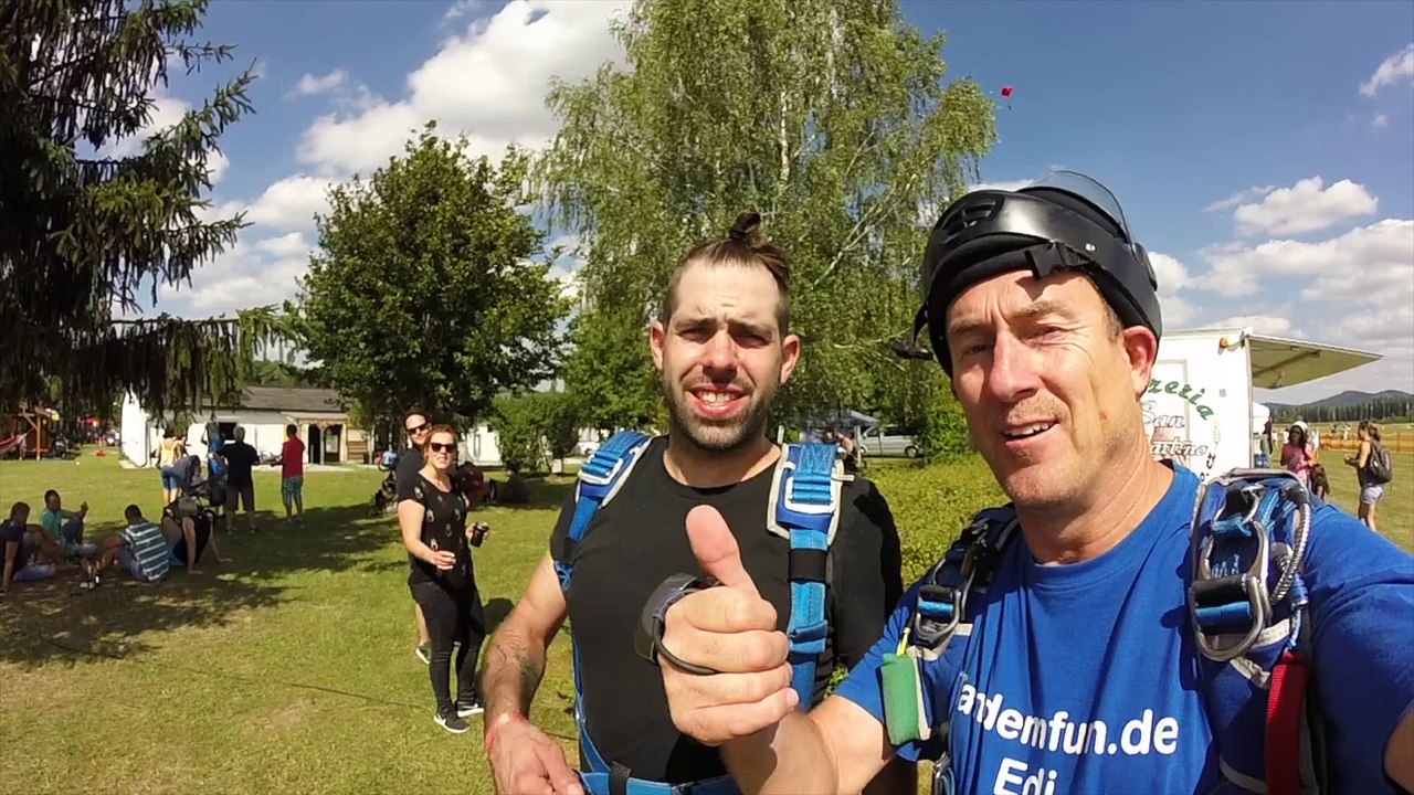 Fallschirmspringen Trailer Tandemsprung Fallschirmsprung