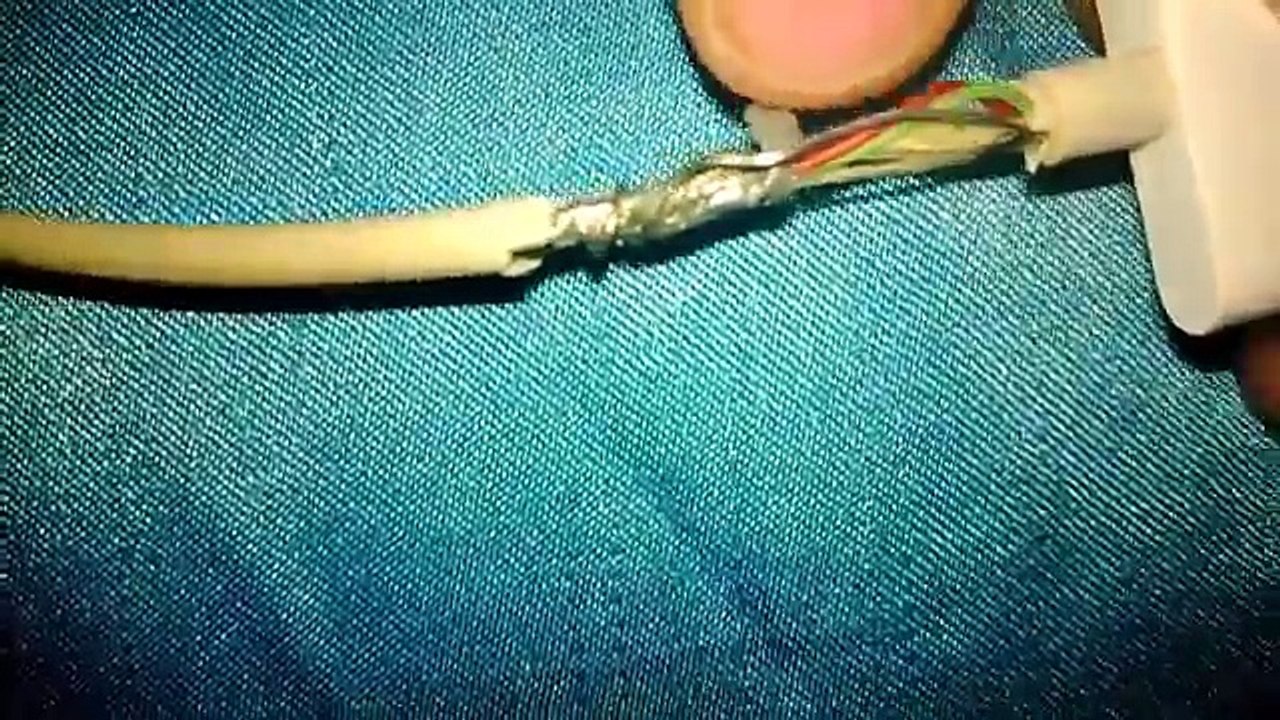How to Fix a Broken iPhone 5 Cable