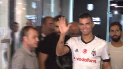 Pepe: "Şampiyonlar Ligi'nde Hedef Gruptan Çıkmak"