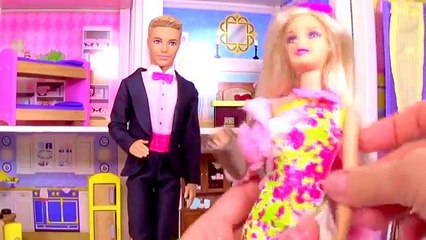 Et bébé bain bulle crème poupées mousse fouetté avec Barbie bathtime ken