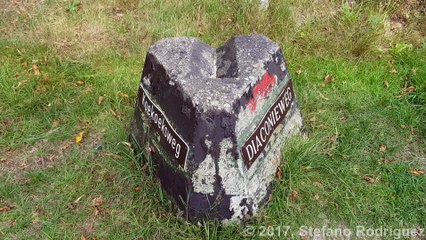 Bassie & Adriaan - Wandelen in de duinen en genieten van de natuur (Parody)