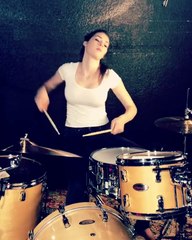 Est-elle douée ou juste super mignonne ?