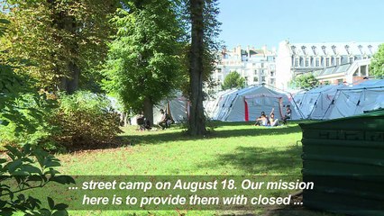 Temporary migrant reception center opens in Paris