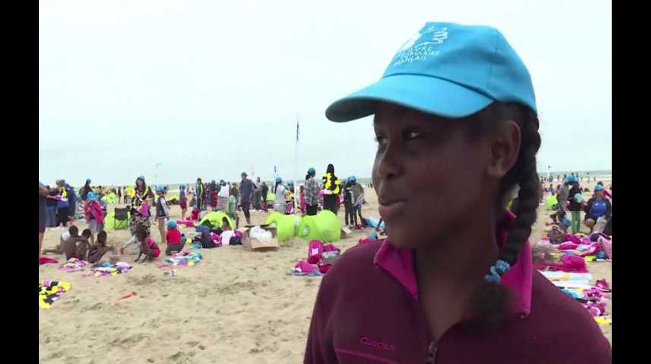 "Ca change de la maison, où on est tout seul à jouer à la PS4" : Ali, invité à Deauville par le Secours Populaire