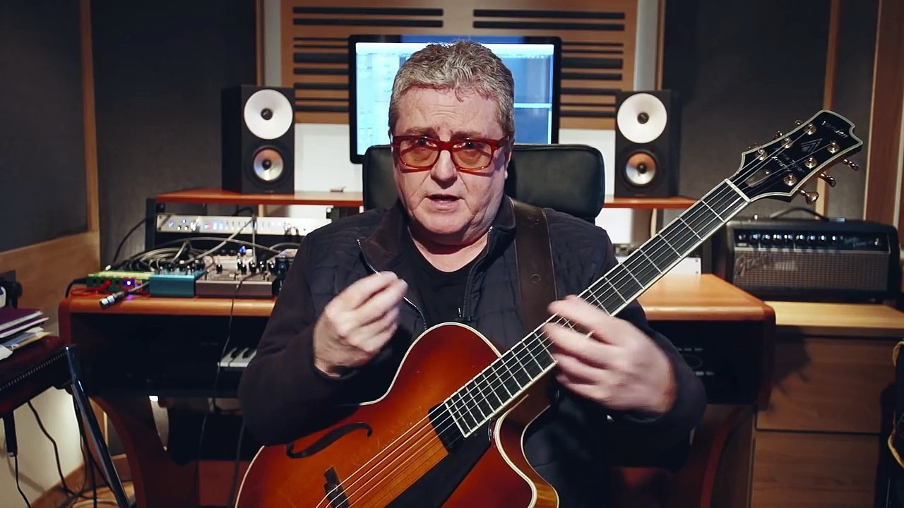 Martin Taylor guitar lesson 1 – Chord Melody