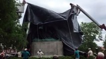 Charlottesville covers Confederate statues in black