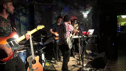 22-08-17 at Mr Wolfs Aaron Douglas