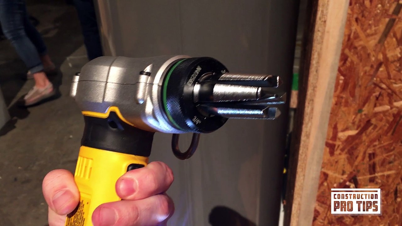 Pipe stretcher