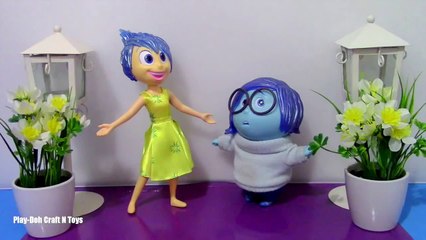 Banana TV - Play Doh INSIDE OUT Joy & Sadness Spongebob Squarepants Inspired Costumes