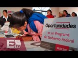 Cuestionan programas de desarrollo social en el mandato de EPN / Martín Espinosa