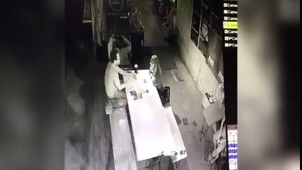 VIDEO: Asaltan a comensales del Café Tonalá en la colonia Roma, CDMX