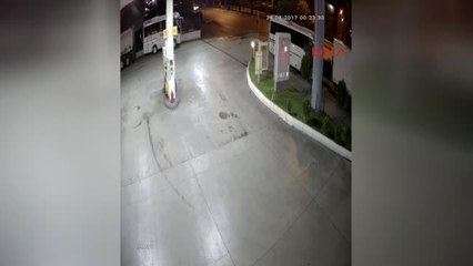 Motosiklet Otomobile Çarptı: 1 Ölü, 1 Yaralı