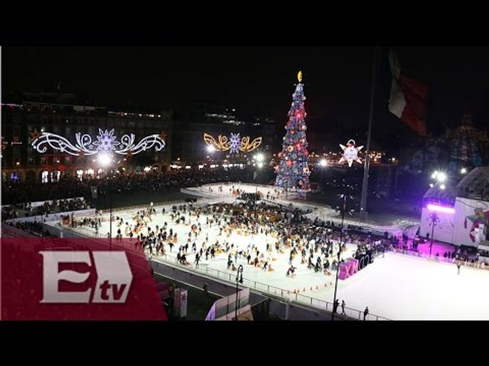 Espectacular iluminación por fiestas navideñas en el Zócalo capitalino/ Vianey Esquinca