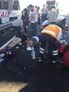 Ankara-Eskişehir Yolunda Otobüs Köprü Ayağına Çarptı: 5 Ölü