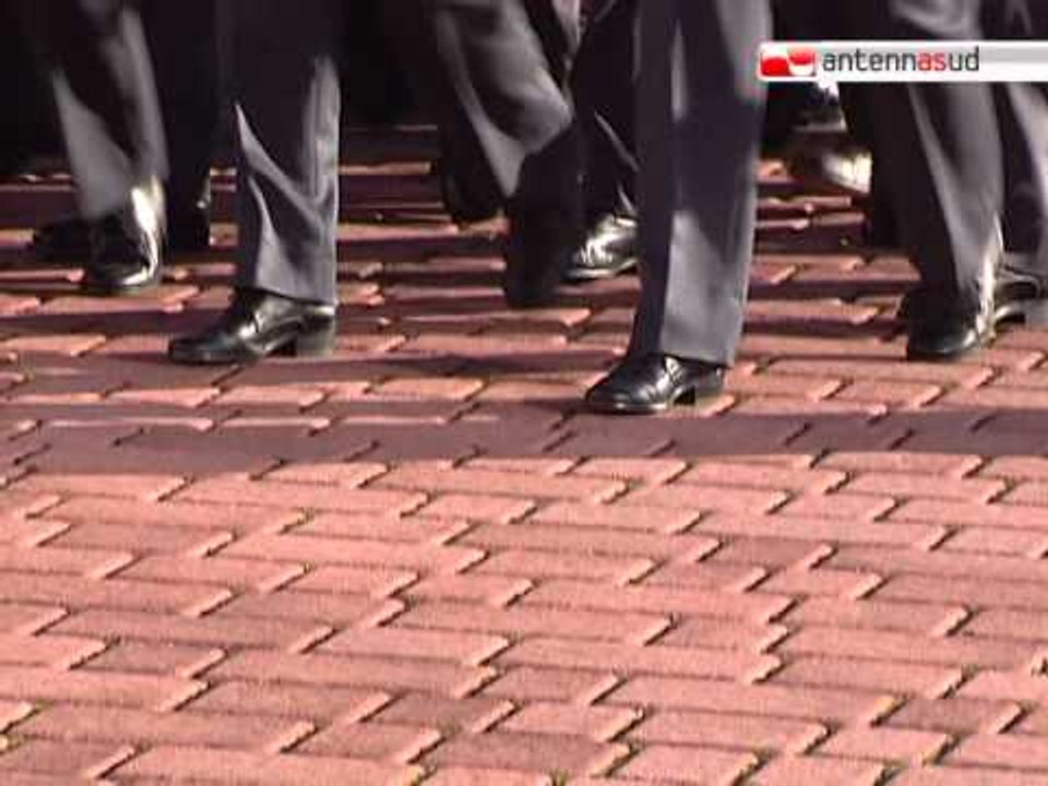 TG 05.12.12 GdF Bari, cerimonia dell'alzabandiera alla Legione Allievi