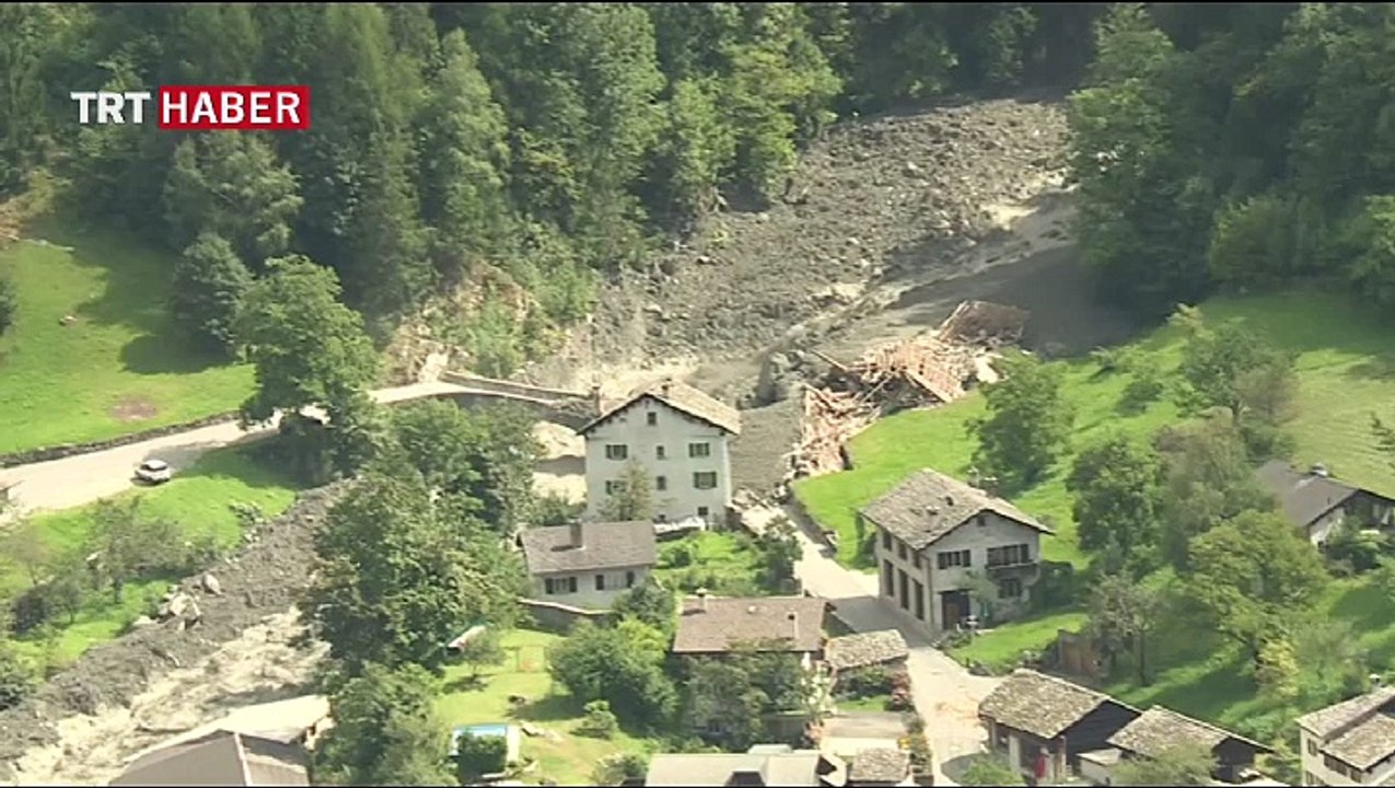 Alp Dağları parçalanıyor