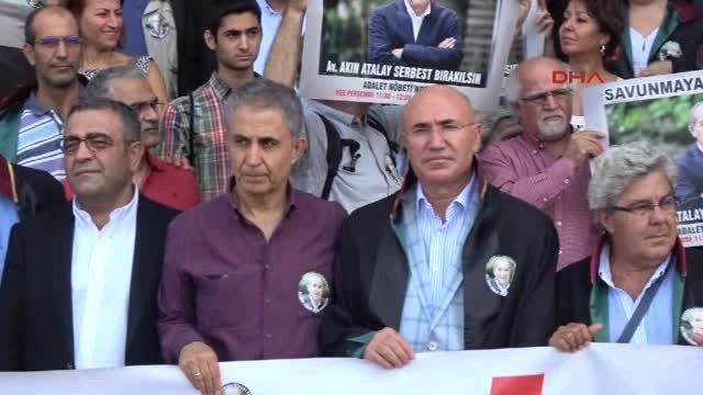 İstanbul Adalet Sarayı'nda Avukatlardan 21. Adalet Nöbeti