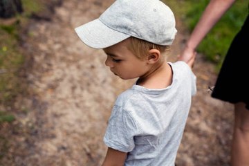 Des enfants de 8 et 12 ans laissés seuls pour les vacances