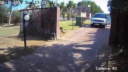 Un couple échappe à un car-jacking de justesse !