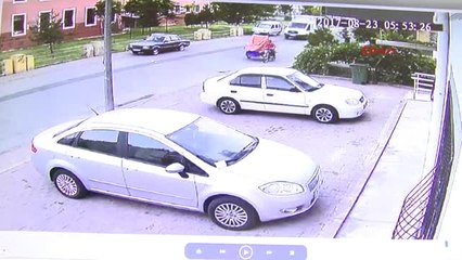 Kayseri Motosikletli Hırsız Güpegündüz Binanın Kapısını Çaldı