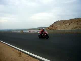 aceleracion de gsxr k7 en alcarras jejejejej