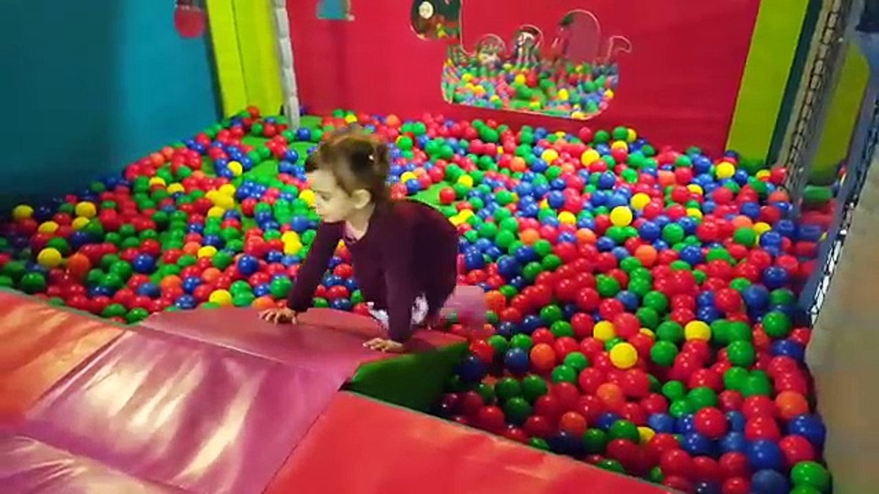 Bola bolas Centro para divertido Niños lugar jugar patio de recreo sala de con Playro