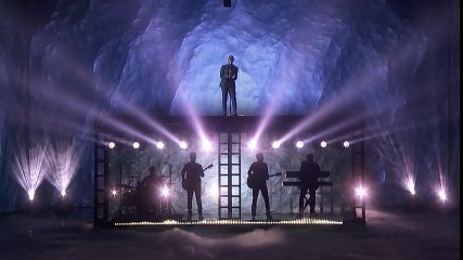 Johnny Manuel- Singer Covers -And I Am Telling You- - America's Got Talent 2017