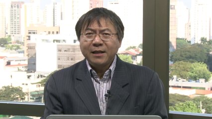 Professor ensina como usar um robô trader para ganhar na bolsa; assista