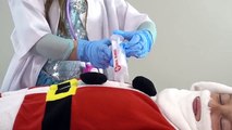 Bebé mala Noel garra Dr. congelado chicle máquina de santa cirugía en Doc mcstuffins elsa surpri