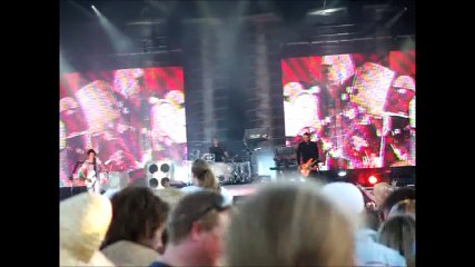 Muse - Supermassive Black Hole, Adelaide Big Day Out, 02/02/2007