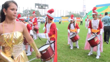 Mas de 30 colegios participaran en desfiles el 15 de Septiembre