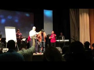 Churchgoers united in prayer for Manny Pacquiao