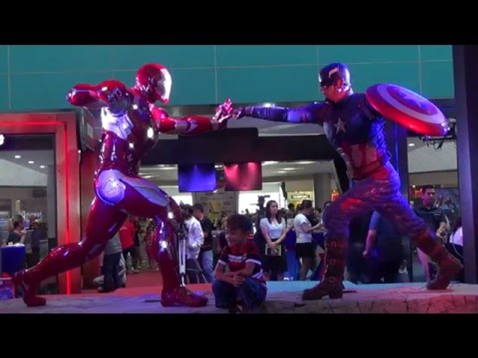 'Captain America' exhibit stirs fans to 'make a stand'