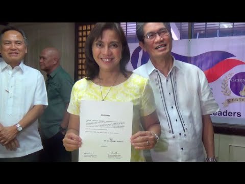 Robredo 'honored' by People's Choice endorsement