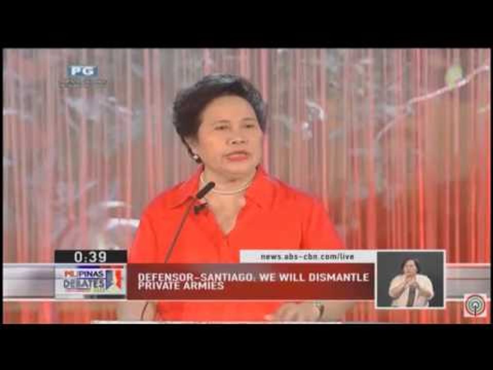 Santiago vows to dismantle private armies