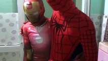 Compilación congelado gracioso casco bromista rosado Chica araña hombre araña superhéroes tirano
