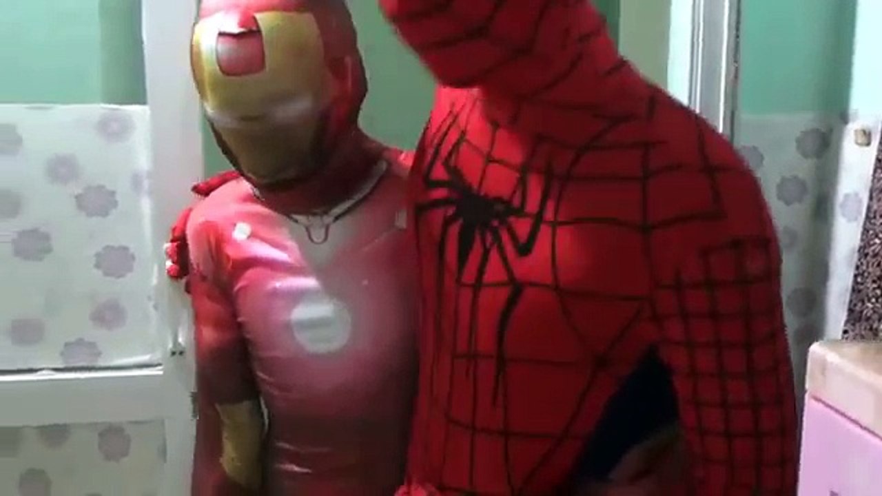 Compilación congelado gracioso casco bromista rosado Chica araña hombre araña superhéroes tirano saurio Rex elsa