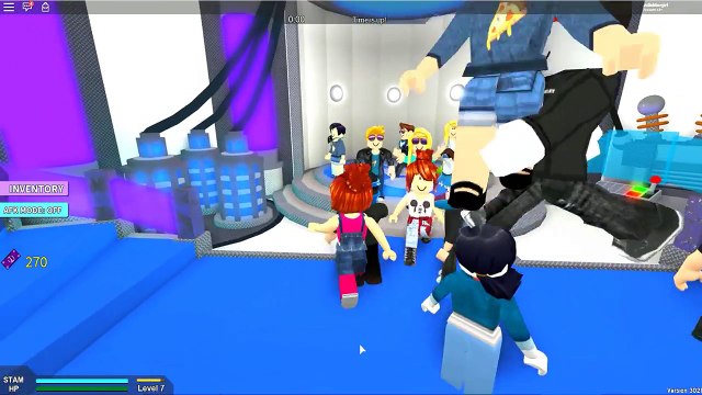 Roblox - FUGINDO DOS PLAGUES COLORIDOS (The Roblox Plague 2 )