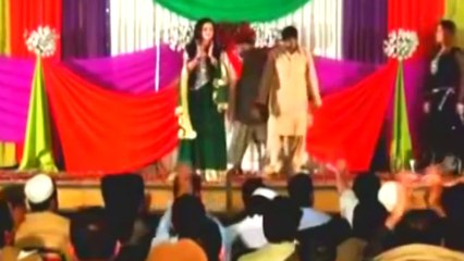 Shahid Khan, Laila Nawab - Pashto HD 2017 Live Stage Performance on song Za Warra Balbala Yuma