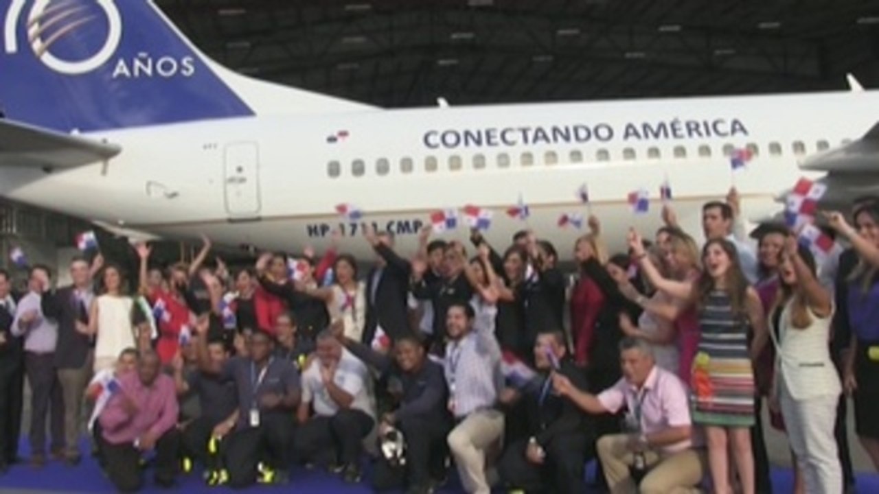 Panameña Copa Airlines desvela el Boeing 737-800NG con logo por su 70 aniversario