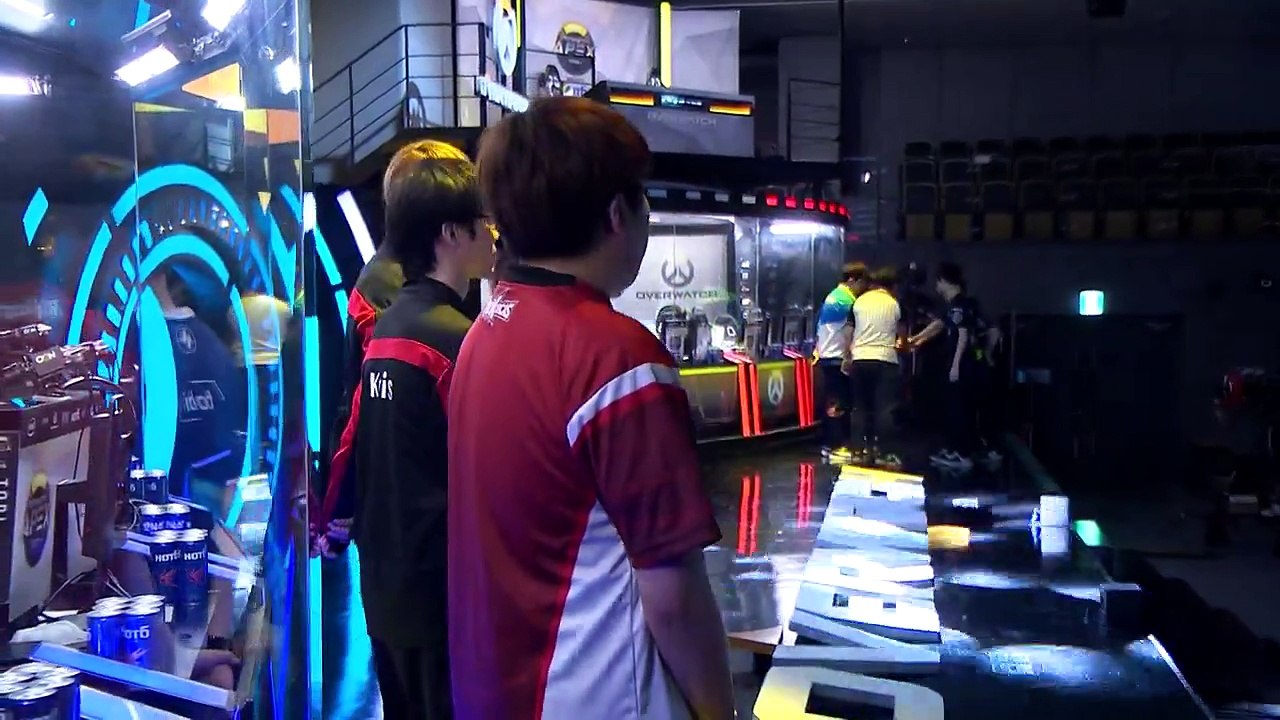 [OGN] 핫식스와 함께 하는 오버워치 APEX 루시우볼 대회