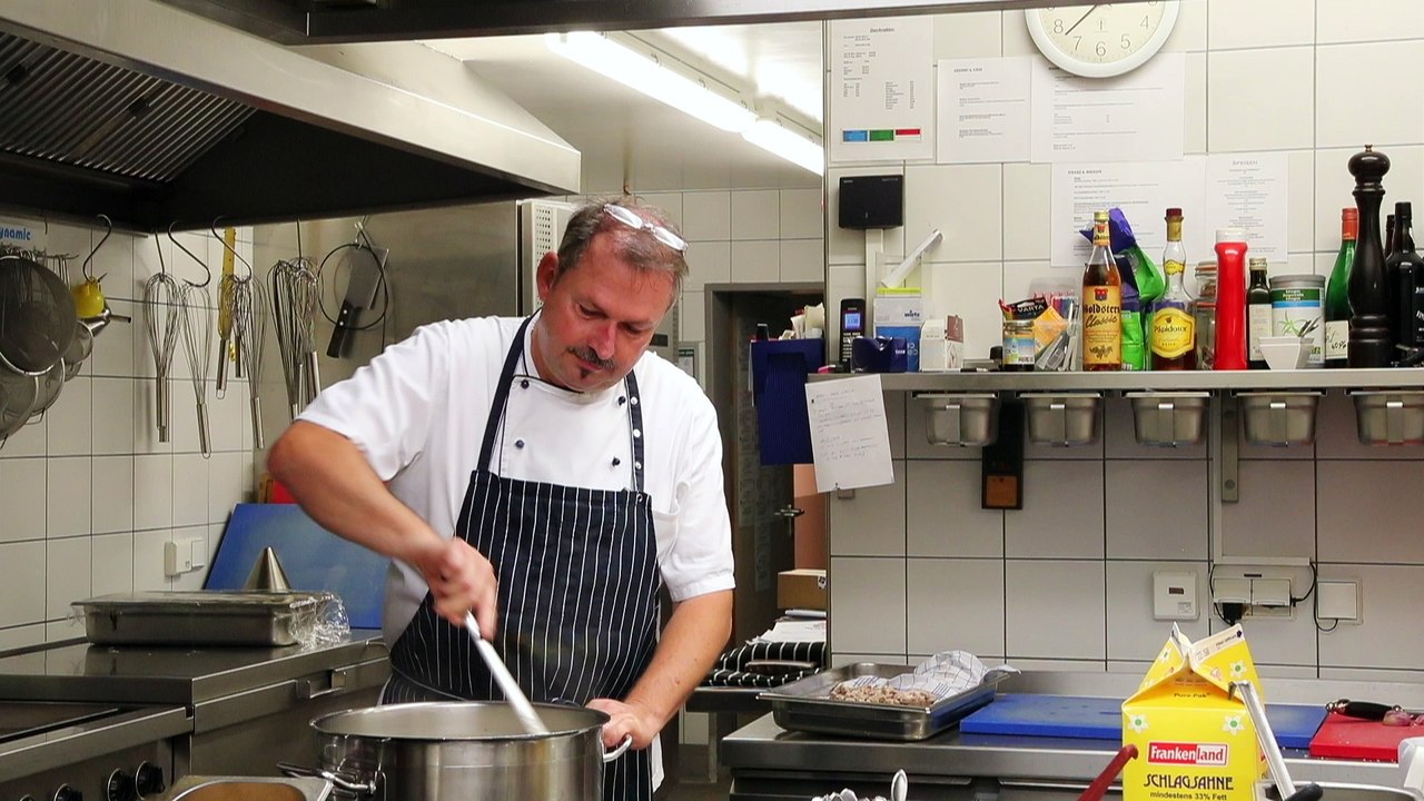 Küchenchef Bernhard Tintemann vom Moselschlösschen in Traben-Trarbach