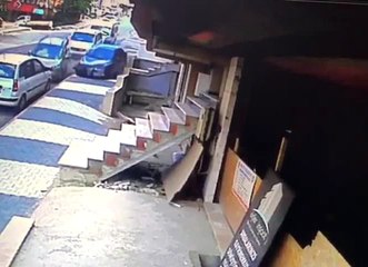 İstanbul'da Faciadan Dönülen Anlar Kamerada